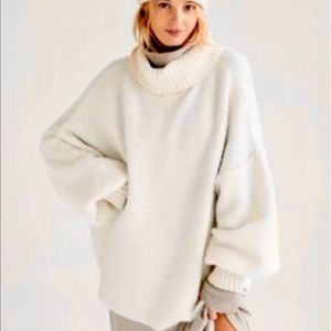 Free People Milo Tunic Sweater Evening Cream Off White